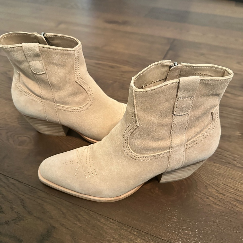 Dolce Vita Silma Western Boots, Sand, 8.5 coastal cowgirl, festival season look